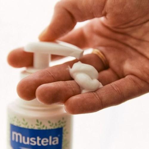 🌟 Mustela Hydra Bebe Daily Hydrating Body Lotion 300ml – Gentle Nourishment for Baby’s Delicate Skin 🌟