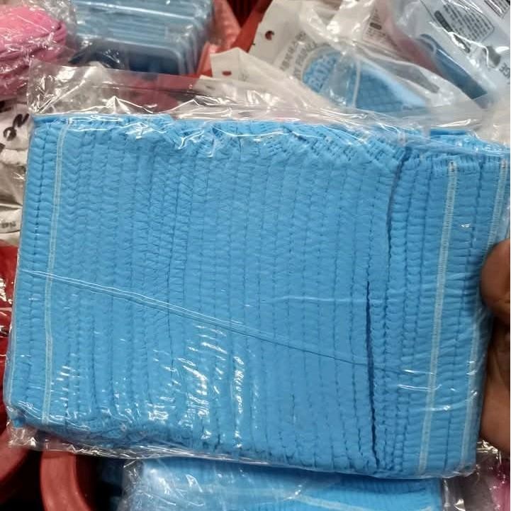 100Pcs Disposable Shower Cap Head Cover Non Woven Cap Surgical Cap Bouffant Cap Hairnet For Cooking